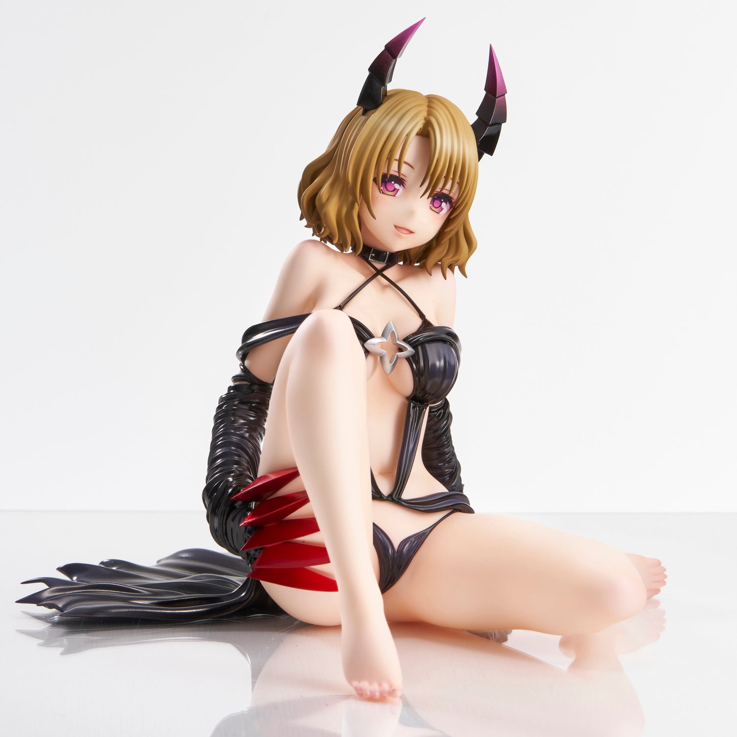 To Love-Ru Darkness Risa Momioka Darkness ver.1/6  Complete Figure